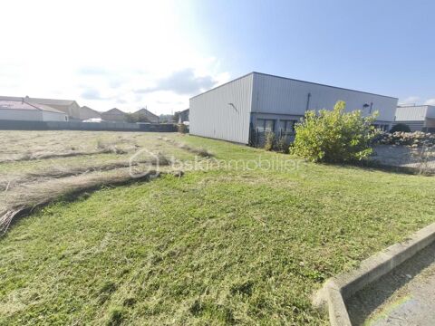   LOCAL COMMERCIAL 490 m² + TERRAIN 2 500 m² (dont 1 400 m² constructibles) – BEAUREPAIRE (38270) 