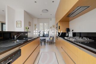  Villa à vendre 7 pièces 230 m²
