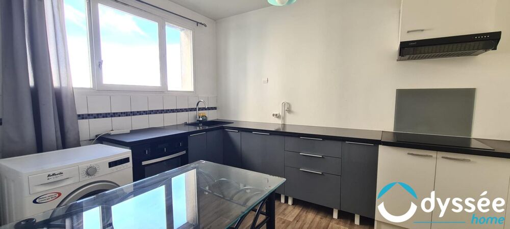 À VENDRE - Grand T2 lumineux avec parking, cave