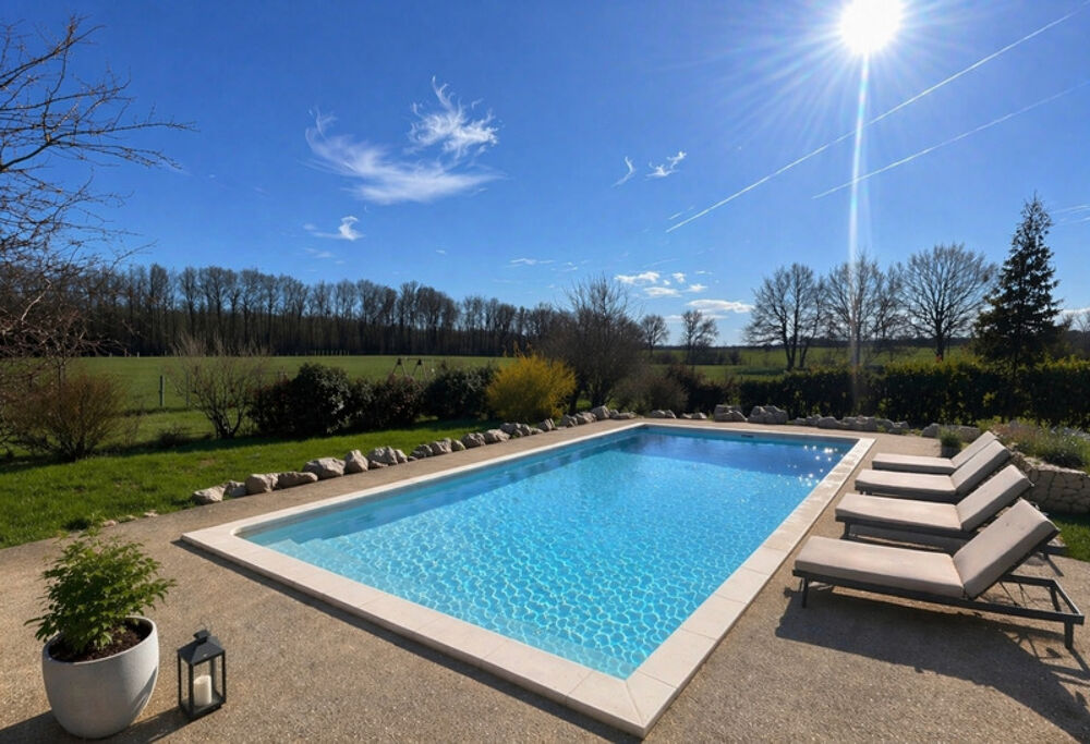Magnifique maison de campagne avec dépendances 8 pièces sur plus de 2 hectares à JUSSY LE CHAUDRIER (18) proche NEVERS, LA CHARI