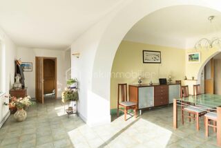  Propriété/château à vendre 8 pièces 255 m²