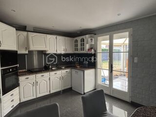  Maison  vendre 8 pices 170 m