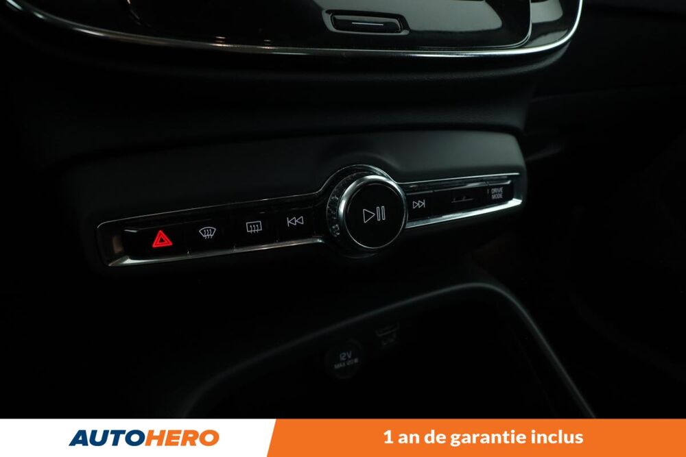 XC40 2.0 D3 AdBlue Momentum Geartronic 8 150 ch 2018 occasion 92130 Issy-les-Moulineaux