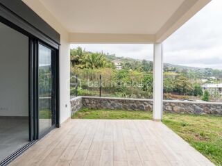  Appartement à louer 4 pièces 85 m²