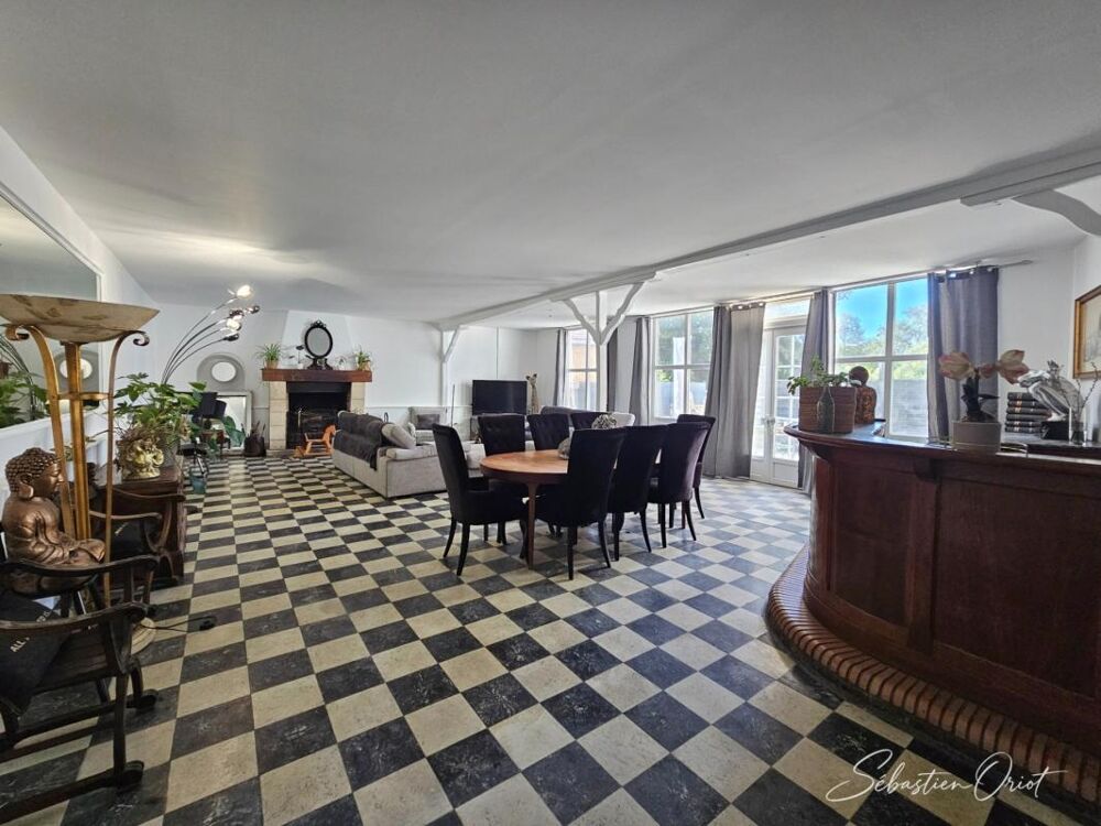 Maison 397m2 Nesles-la-Vallée
