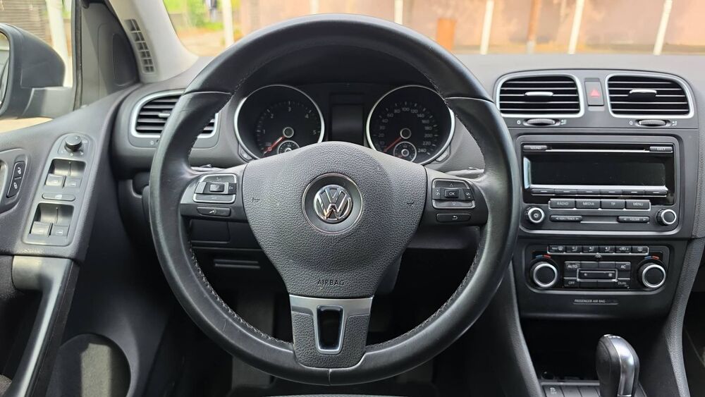Golf 1.6 TDI 105 DSG6 Confortline 2012 occasion 92130 Issy Les Moulineaux