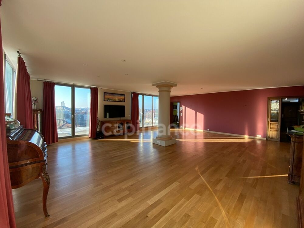 Appartement à vendre 5 pièces ROUBAIX (59) Centre-ville 131m², 2 chambres, possibilité (3), bureau, terrasse 65m², garage