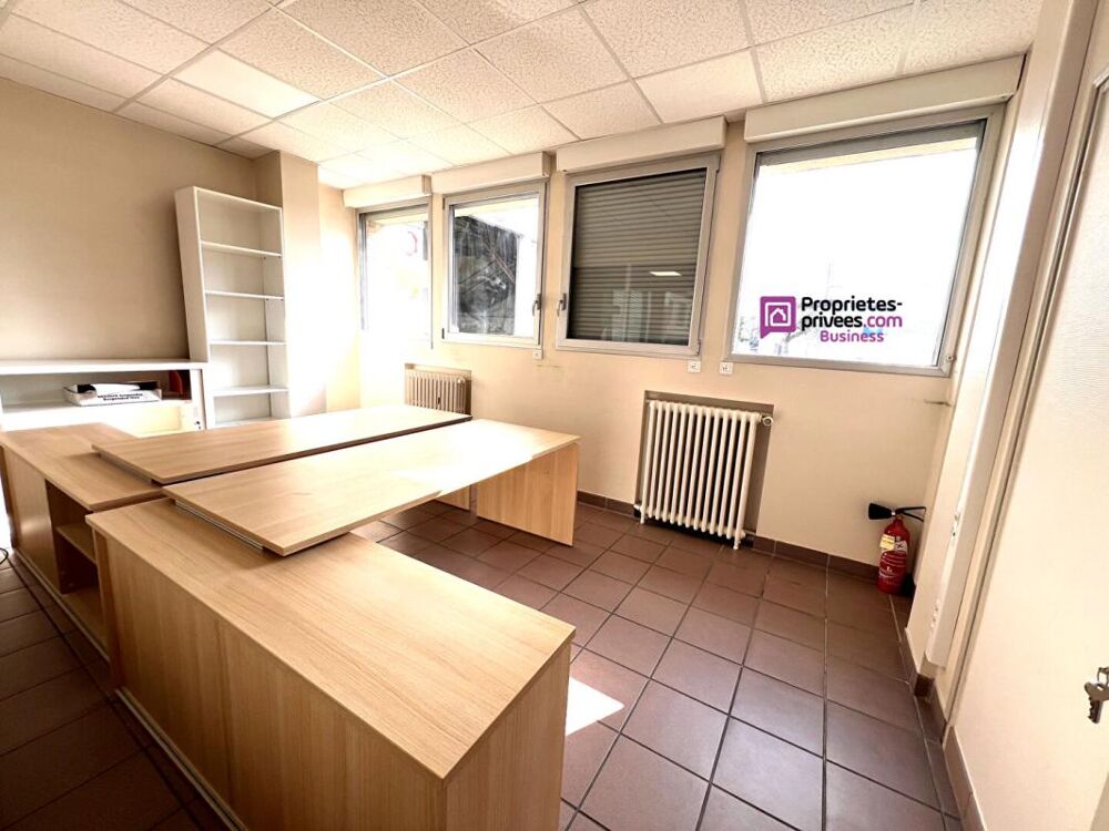   60300 SENLIS - À LOUER  BUREAUX 38 m² Senlis
