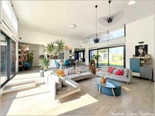  Maison � vendre 10 pi�ces 220 m�