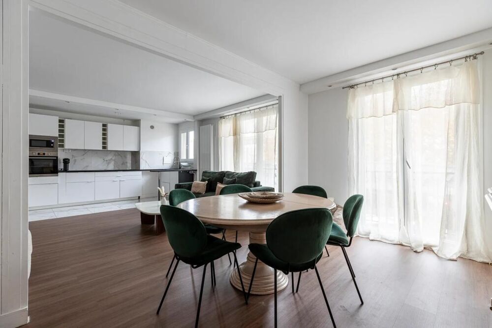 Vente Appartement Lumineux 4 pièces 95m² avec parking - Paris Paris 10