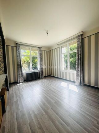  Propriété/château à vendre 8 pièces 180 m²