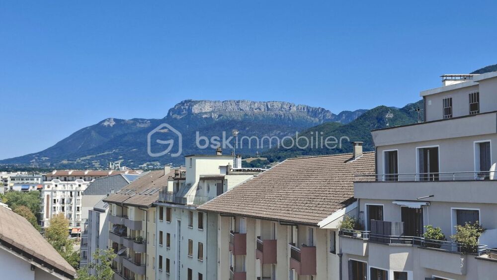 T2 lumineux en hyper-centre avec vue montagnes et balcon