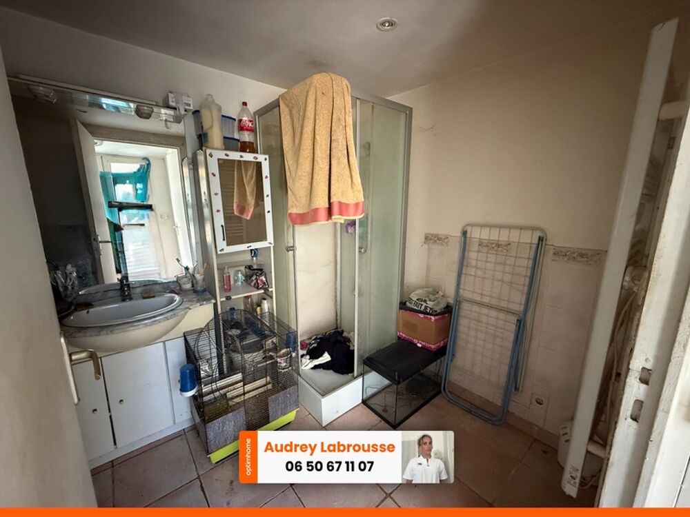 Maison de ville occupée à vendre  Projet de rénovation complet  Idéal investisseur Mussidan