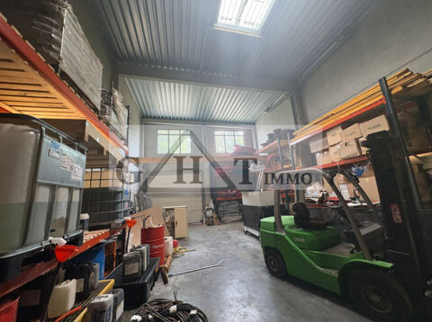 ENTREPOT 390 M² A LOUER  A Bailly-Romainvilliers 3950 77700 Bailly romainvilliers