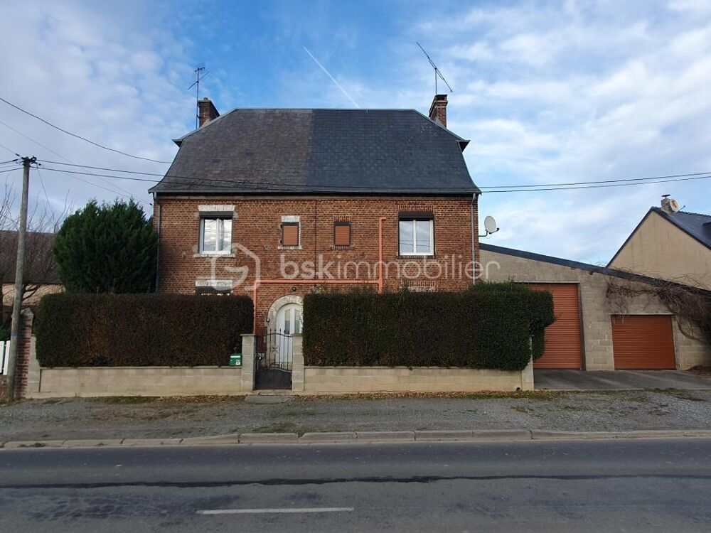 Maison familiale de caractère avec grand jardin, garage et piscine