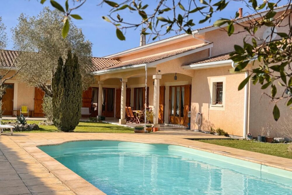 Grande Villa 155 m² p-pied avec piscine sur plus de 1300 m²