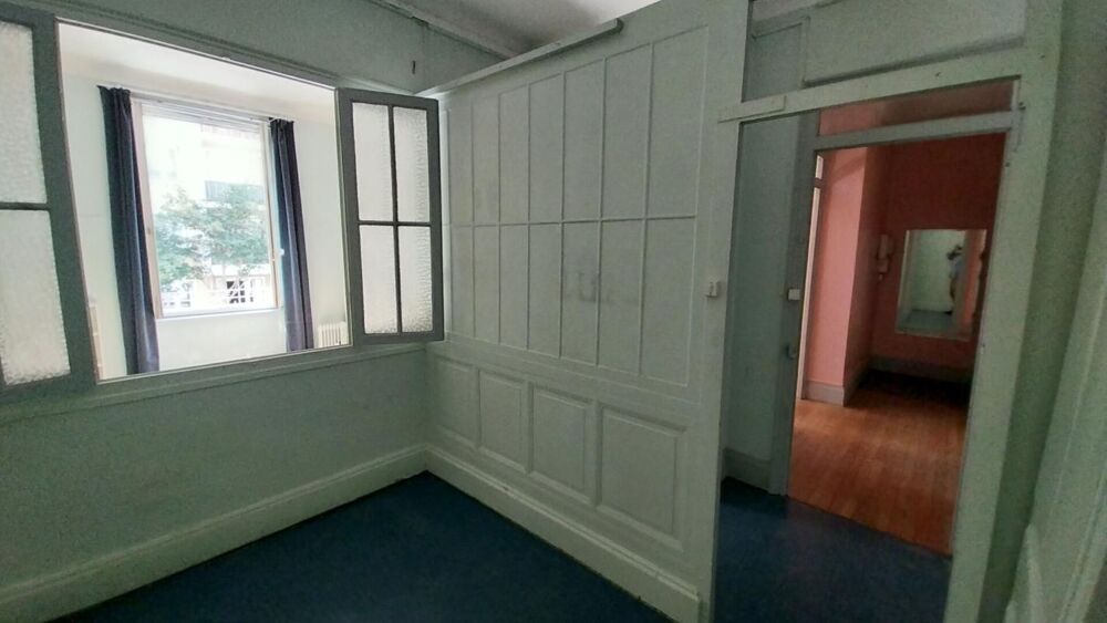 Vente Appartement Exclusivité : 3 pièces de 75 m² à fort potentiel à Villeurbanne Hyper-centre Villeurbanne