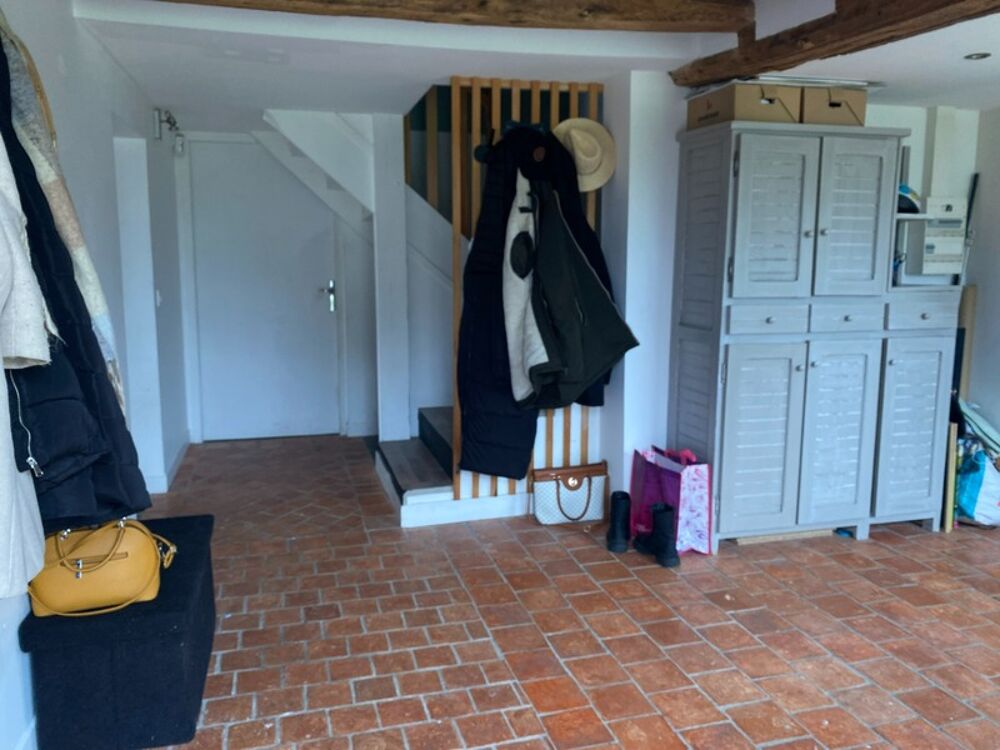 Maison prête à vivre à 6 kms de Lisieux - Terrain de 1200 m2 avec dépendance