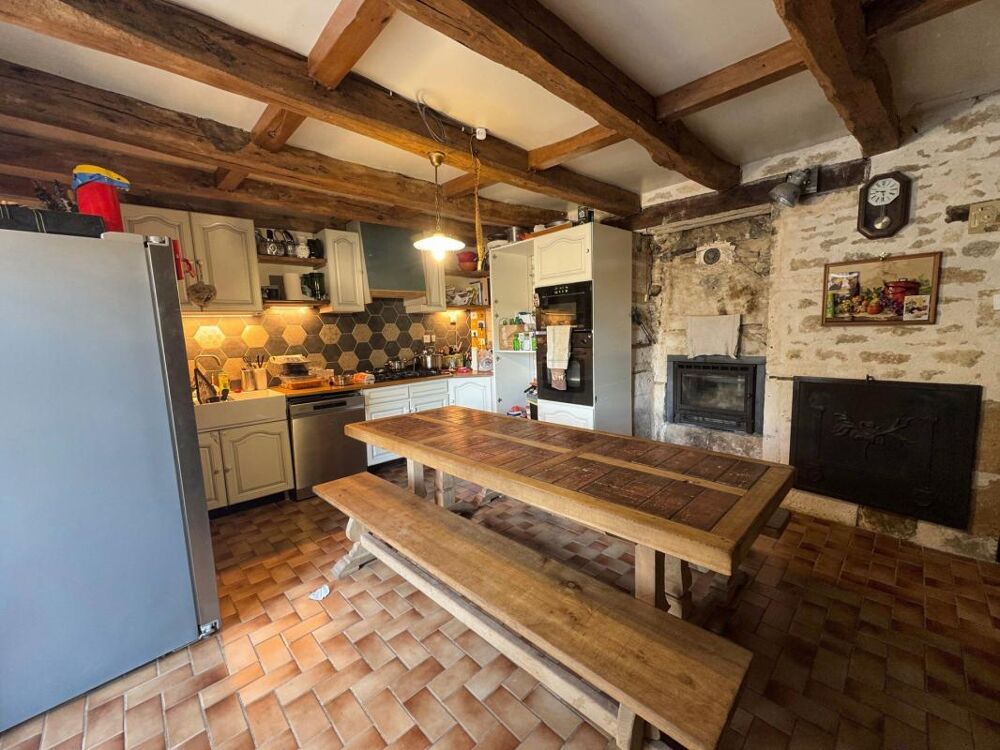 Vente Maison Maison de caractère 98 m² – 2 chambres – nombreuses dépendances – Villemervry (52160) Villemervry