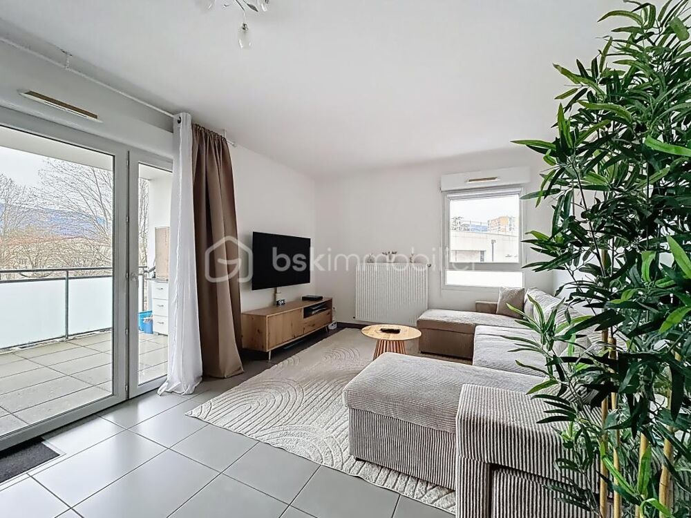 Appartement T3 de 72m2 avec Terrasse + Parking