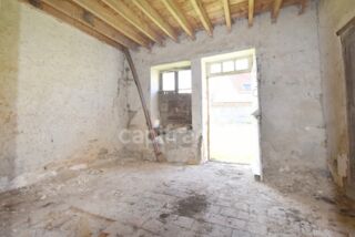  Remise / Grange à vendre 1 pièce 135 m²