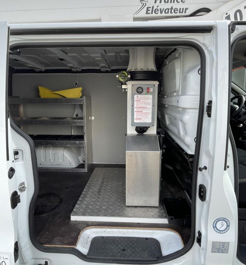 Trafic 1&deg; Main 32.333HT 2.0 dci 145cv Nacelle France El&eacute;vateur Gran 2022 occasion 60430 Abbecourt