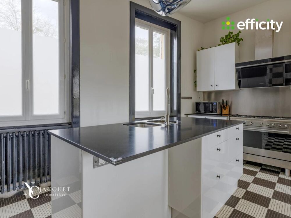 � vendre  Propri�t�/ch�teau Neyron (01700)