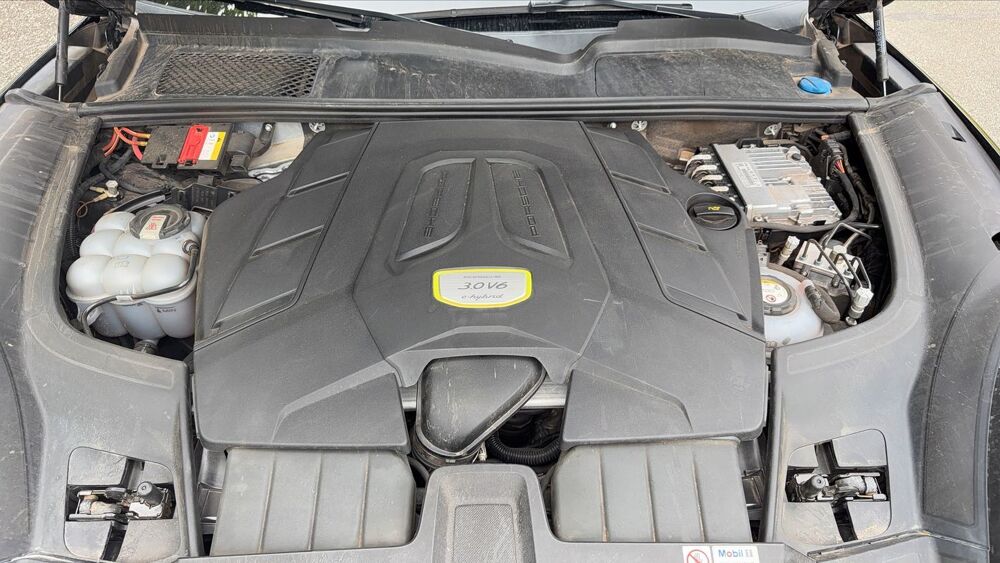 Cayenne 3.0 V6 461 AWD E-Hybrid BVA8 Platinum Edition 2022 occasion 78711 Mantes La Ville