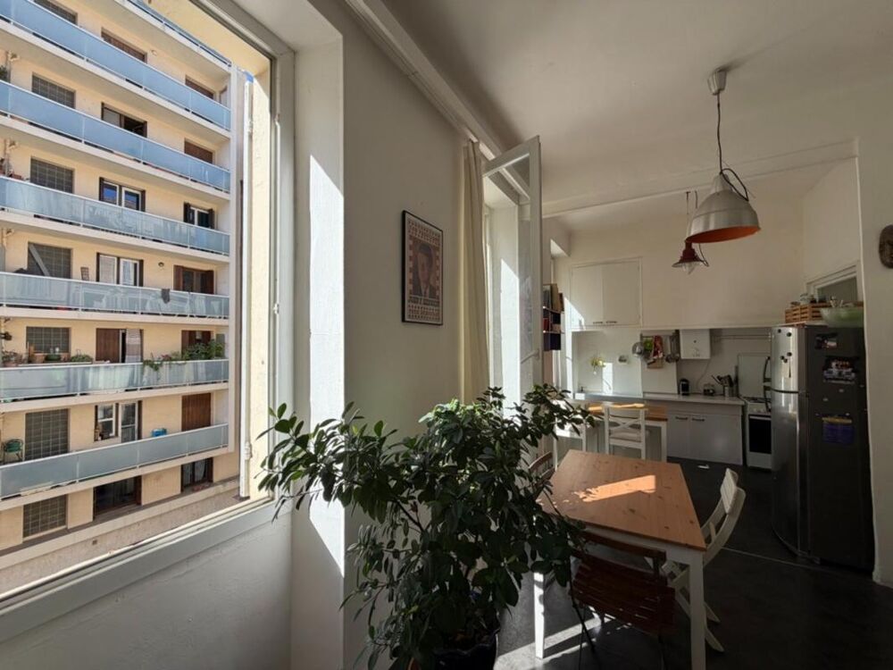 Vente Appartement T3/T4 77 m² Marseille 1er  Quartier Longchamp (Charmant 3 Fenêtres Marseillais)