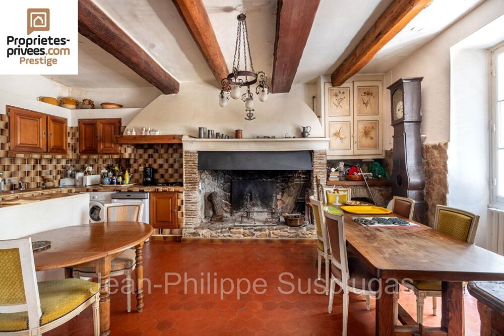à vendre  Propriété/château Saint-Cyr-sur-Mer (83270)