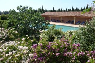  Maison  vendre 10 pices 350 m