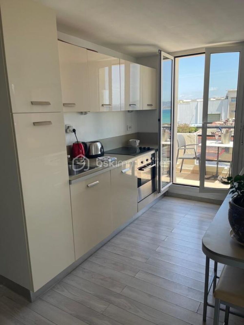 APPARTEMENT 2P PLAGE EN FACE, ACCÈS IMMÉDIAT