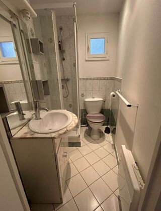  Appartement à louer 2 pièces 35 m²