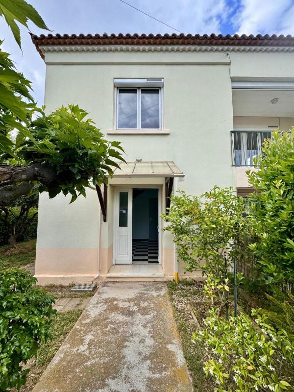 Vente Villa Villa 200m² composé de 2 appartements (T4 + T5) – Terrain 477 m² – Sauvian (34) Sauvian