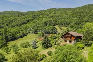  Chalet à vendre 7 pièces 150 m²