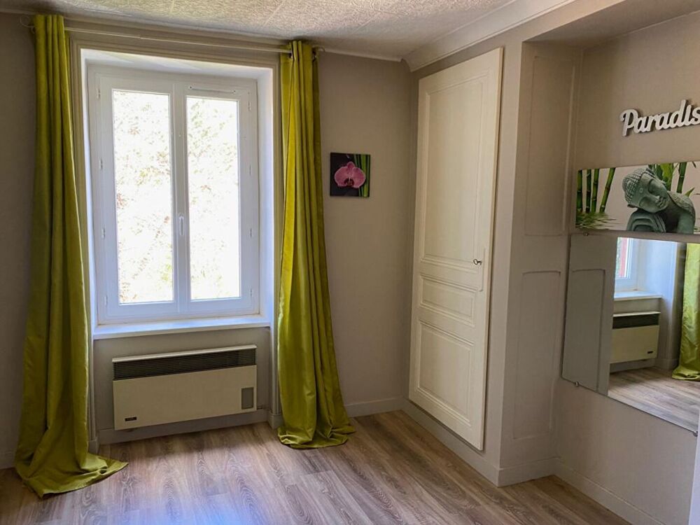 Vente Appartement Appartement  3 pièce(s) 64 m2 Lamure sur azergues