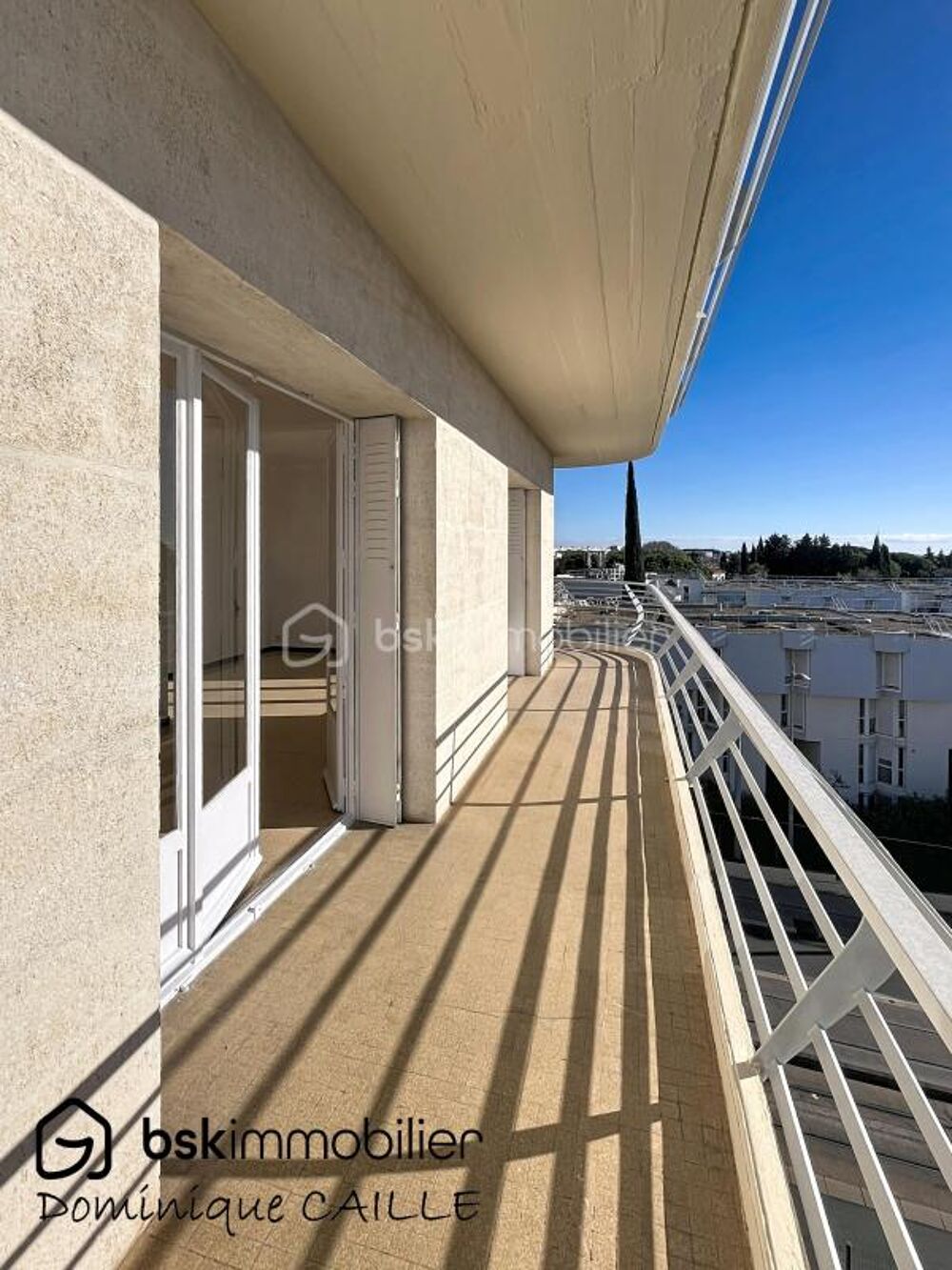 Vente Appartement APPARTEMENT LUMINEUX - QUARTIER NOUVEAU ST ROCH - PARKING PRIVATIF - MONTPELLIER Montpellier