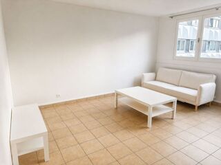  Appartement à louer 4 pièces 83 m²
