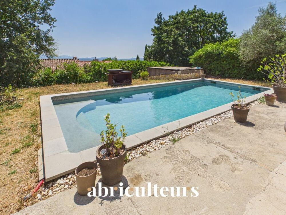 Vente Maison Spacieuse villa avec piscine et terrain d'environ 1 250 m² , dépendance et vue dégagée en vente à Callian (83440) Callian