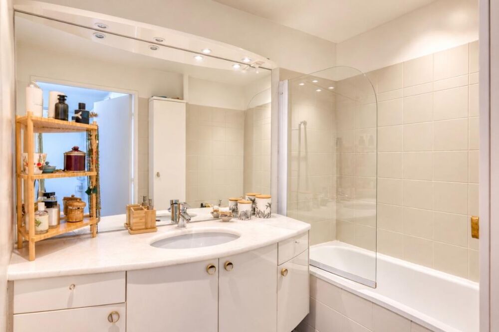 à vendre  Appartement Levallois-Perret (92300)