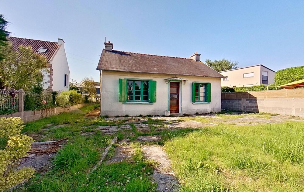 Dpt Côtes-dArmor (22), à vendre PAIMPOL  Secteur Lanvignec  Maison à reprendre  65 m² de plain-pied  T3  2 chambres  Comb