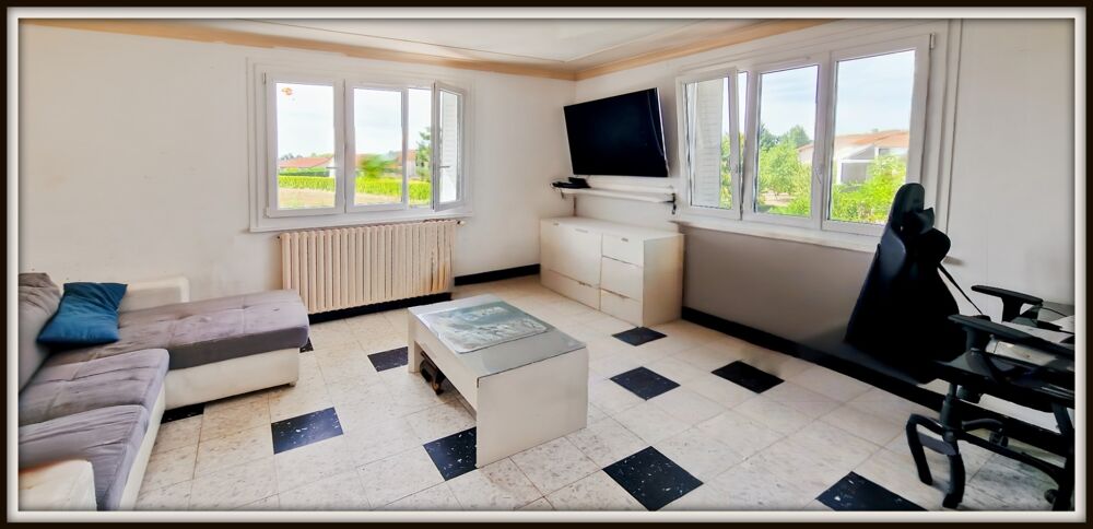 Vente Maison Maison à vendre 122 m² 5 pièces BAGE LA VILLE double garage, terrain 838 m² clos(01) Bage la ville