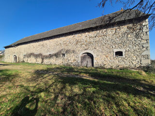  Remise / Grange à vendre 2 pièces 586 m²