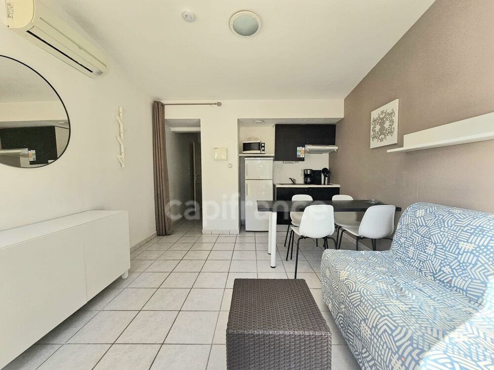 A vendre maison de vacances traversante de 31m2, dans une résidence en bord de mer avec piscines, activités et restaurant à Cast