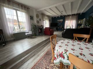  Maison � vendre 9 pi�ces 208 m�