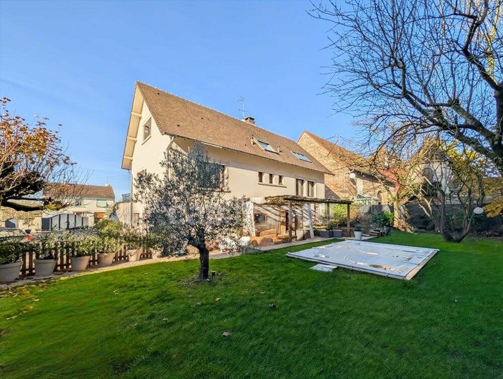 Saint-Marcel (71) Maison à vendre 5 pièces 185 m² garage piscine terrain de 882 m²