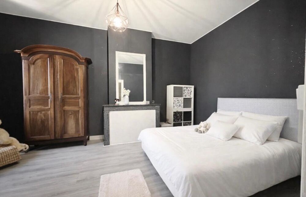 à vendre  Propriété/château Tauriac (33710)
