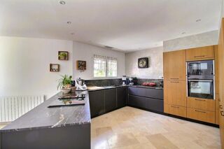  Maison à vendre 8 pièces 202 m²
