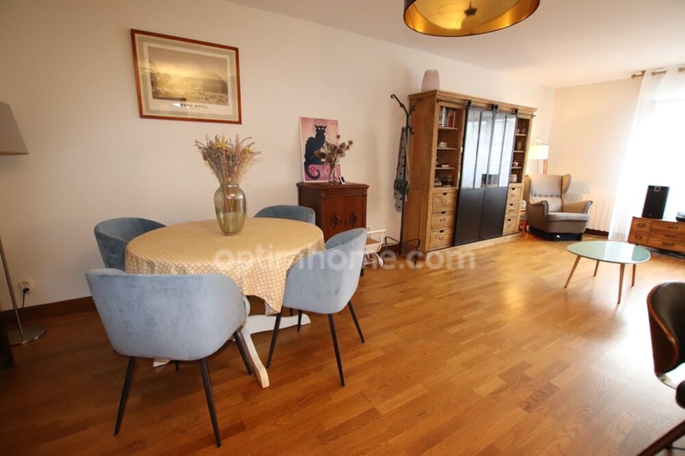 Médiathèque, à 10' à pied de la gare, Appartement de 92m2 en excellent état avec parking classé D