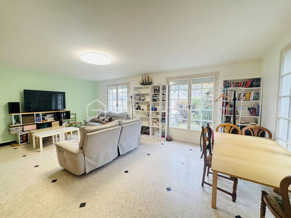 Vente Maison Maison familiale à fort potentiel d'environ 198 m² – 7 chambres avec sous-sol total aménageable Saint jean de braye